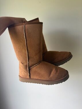 Ugg Classic Short Chestnut Boots